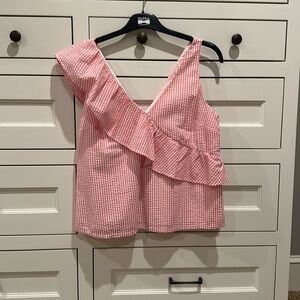 Vineyard Vines, v-neck, ruffle tank top, seer sucker, worn once